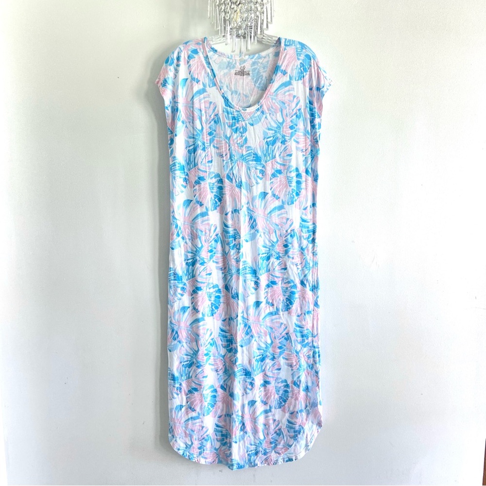 3/$25 Jasmine‎ & Ginger Blue and Pink Leaf Print Long Nightgown M